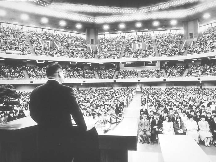 一万人・武道館大総会